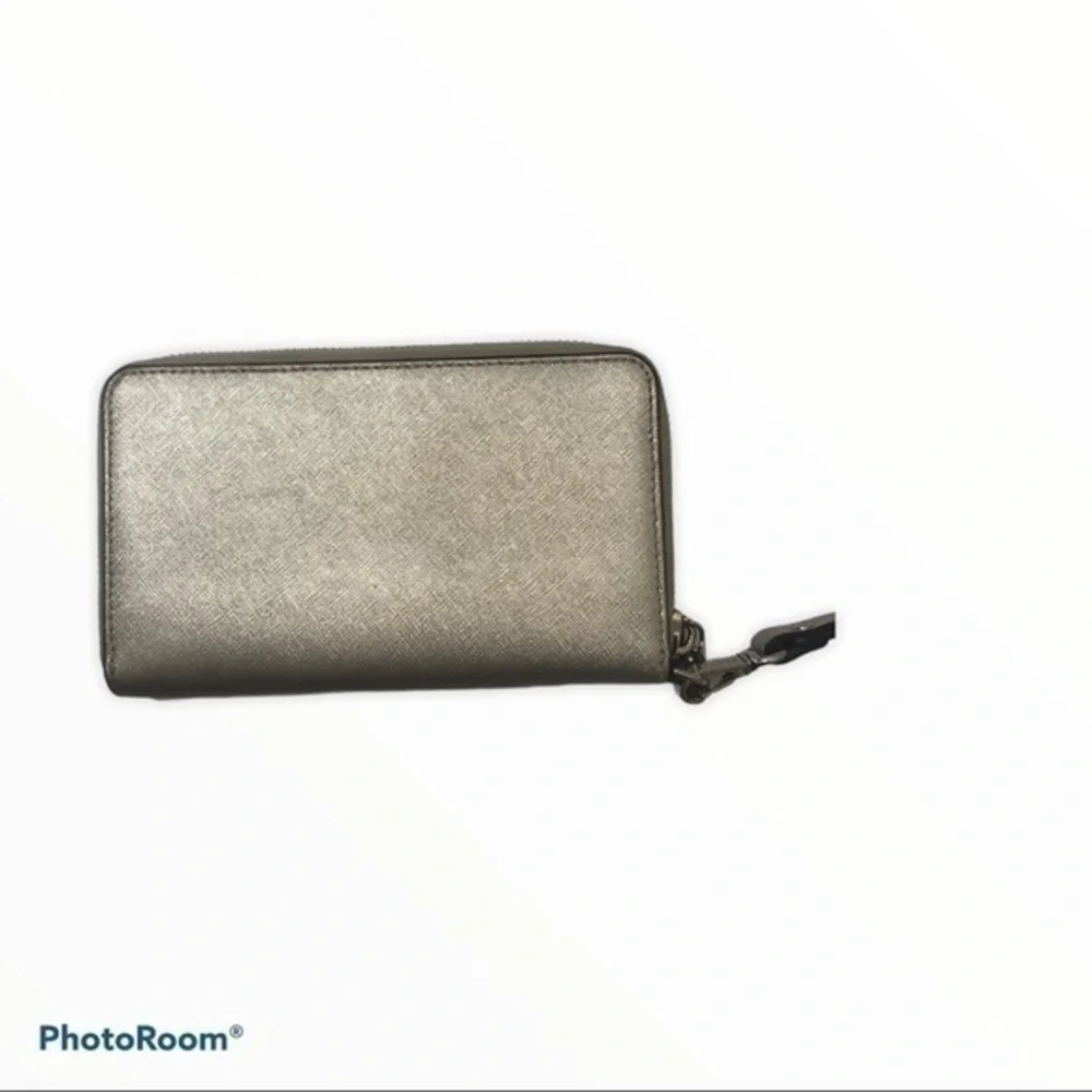 Michael kors silver wristlet wallet clutch